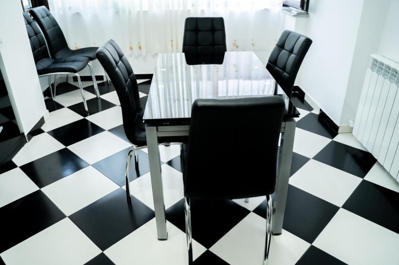 Apartament Luxury Apartment Gura Humorului Bagian luar foto
